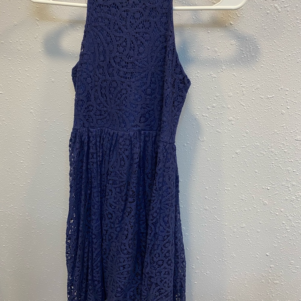 Girl’s dress.
